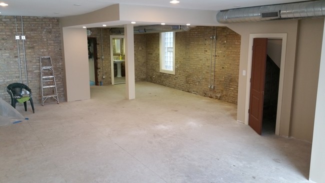 3048 N Ashland Ave in Chicago, IL - Building Photo - Interior Photo