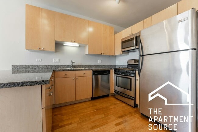 property at 1464 S Michigan Ave