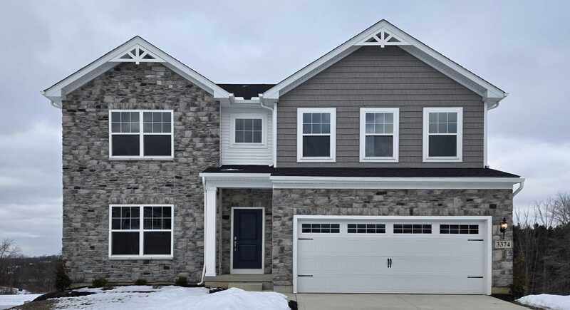 3374 Buckeye Trl in Uniontown, OH - Building Photo