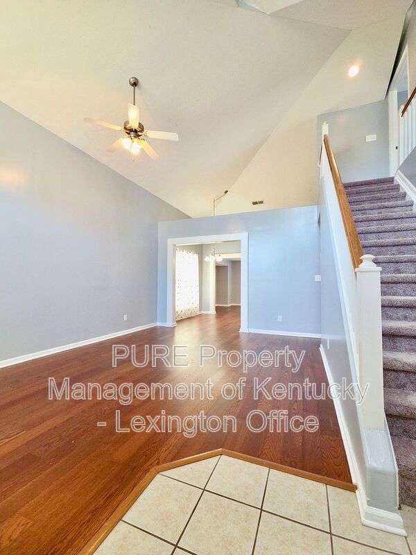 573 Green Valley Dr in Lexington, KY - Building Photo - Building Photo