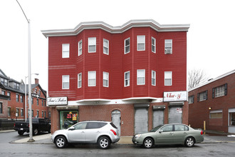 707-713 Merrimack St in Lowell, MA - Building Photo - Building Photo