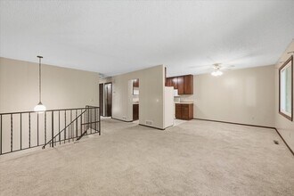 419 Butler Ave E in West St. Paul, MN - Building Photo - Building Photo