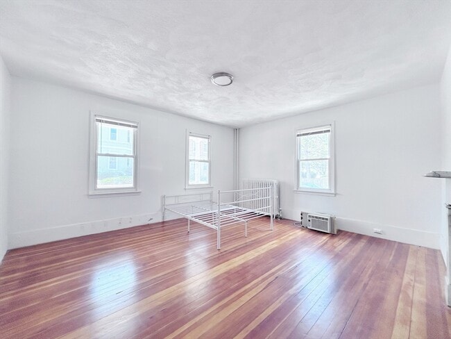 property at 11 Chestnut St
