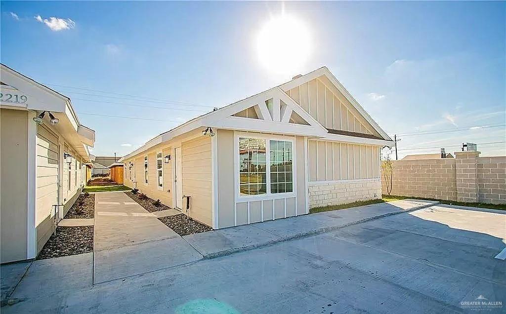 2219 Northridge Ave in Harlingen, TX - Building Photo