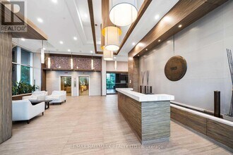 8763 Bayview Ave in Richmond Hill, ON - Building Photo - Building Photo