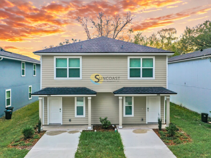 1238 Pangola Dr in Jacksonville, FL - Building Photo