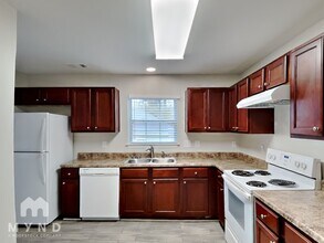 5581 Ricky Ln in Mableton, GA - Building Photo - Building Photo