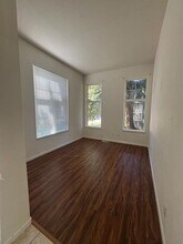 1079 NE Creeksedge Dr in Hillsboro, OR - Building Photo - Building Photo