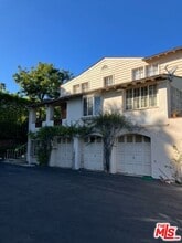 541 Comstock Ave in Los Angeles, CA - Building Photo - Building Photo