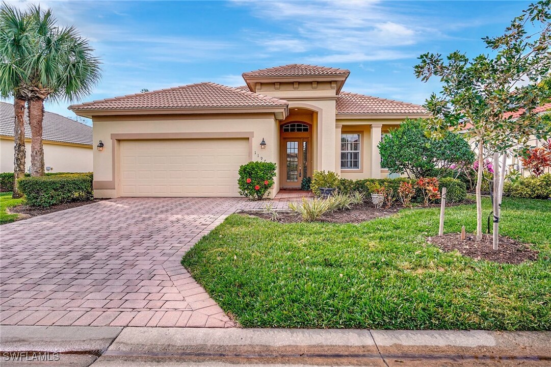 11970 Bramble Cove Dr in Ft. Myers, FL - Foto de edificio