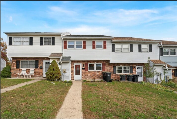 422 Heckle St in Phoenixville, PA - Building Photo