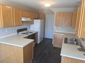 230 Acacia Dr in Loveland, CO - Building Photo - Building Photo