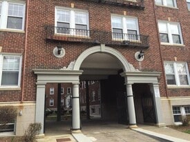 154 Summer St, Unit 9F in Somerville, MA - Building Photo