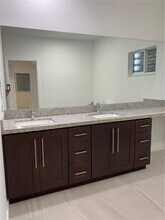 15400 NE 7th Ave in Miami, FL - Building Photo - Building Photo