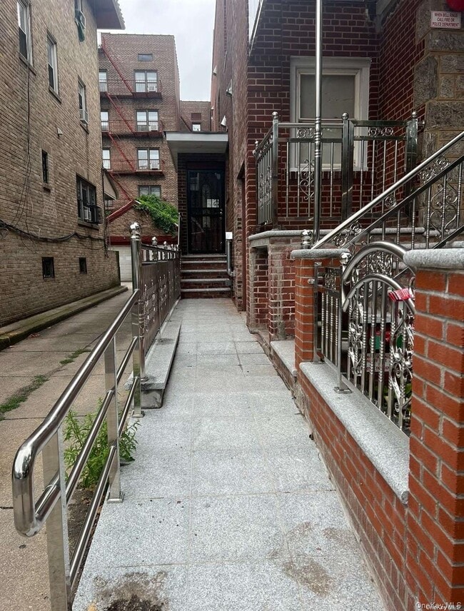 34-26 75th St in Queens, NY - Building Photo - Building Photo