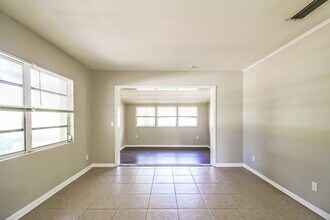 4815 Andromeda Rd in Jacksonville, FL - Building Photo - Building Photo