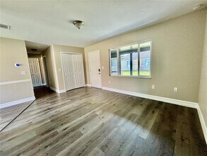 504 Blackbird Ln in Poinciana, FL - Foto de edificio - Building Photo