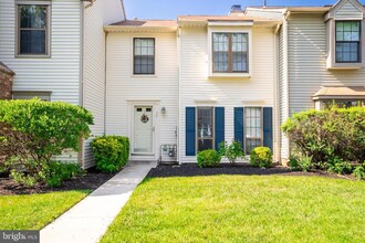 24 Stratton Ct in Trenton, NJ - Building Photo - Building Photo