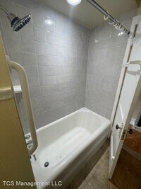 1630 Wakeling St - 10