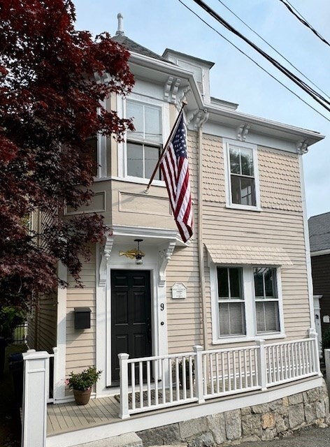 9 Tucker St in Marblehead, MA - Foto de edificio