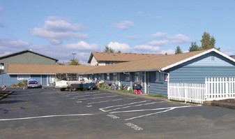 900 NE 86th St in Vancouver, WA - Building Photo