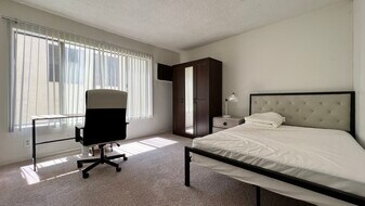 1726 Midvale Ave in Los Angeles, CA - Building Photo