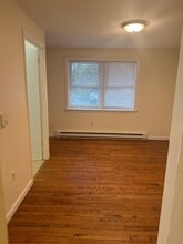 59 College Hwy in Southwick, MA - Building Photo - Building Photo