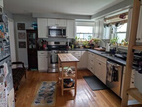 11 Kearney St in Malden, MA - Foto de edificio - Building Photo