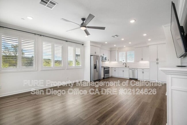 13099 Olympus Cir in Poway, CA - Building Photo - Building Photo