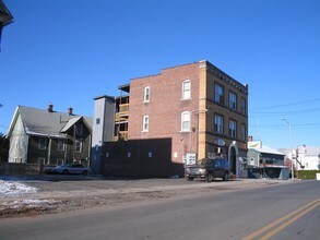 638-640 Stanley St in New Britain, CT - Foto de edificio - Building Photo