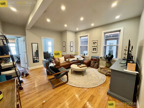 11 Anson St, Unit #2 in Boston, MA - Foto de edificio - Building Photo