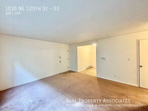 1030 NE 125th St in Seattle, WA - Building Photo - Building Photo