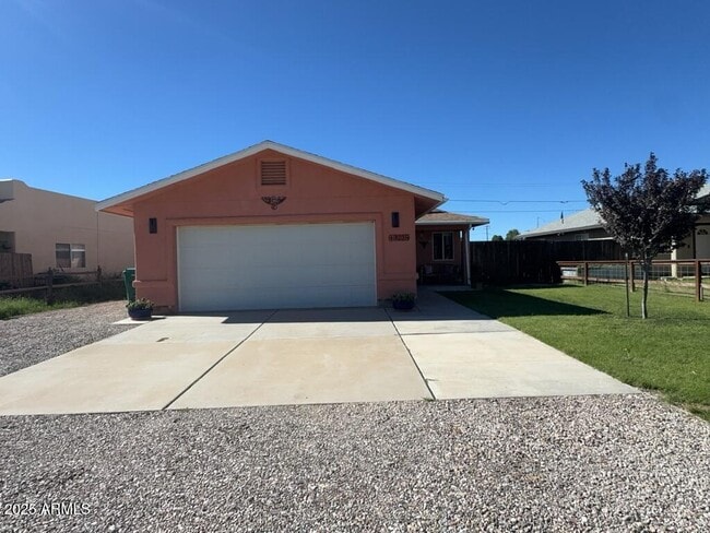 property at 10238 S Honeysuckle Dr