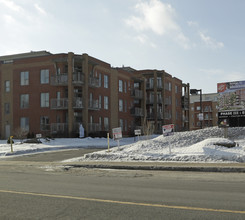 Le Condoval in Laval, QC - Building Photo - Building Photo