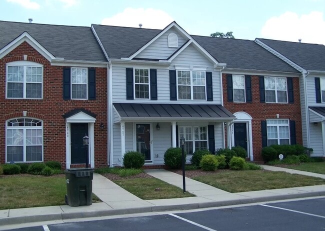 property at 6747 S Grand Brook Cir
