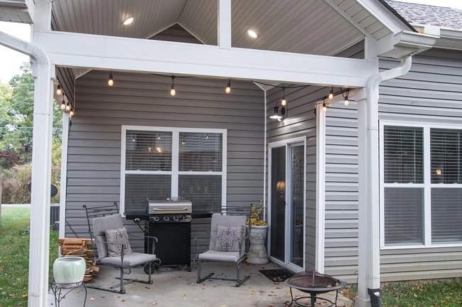 304 Spring St in White House, TN - Building Photo - Building Photo