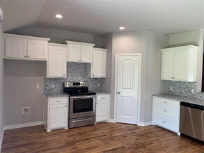 3503 Brookstone Dr in Sherman, TX - Building Photo - Building Photo