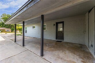 1009 Field St in San Marcos, TX - Building Photo - Building Photo