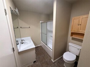 2462 E Kantz Ln in Fayetteville, AR - Building Photo - Building Photo