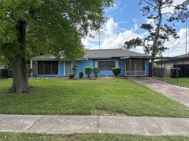 5914 Ridgeway Dr in Houston, TX - Building Photo