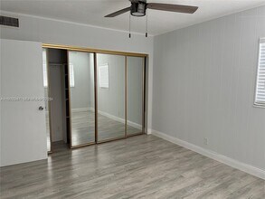 141 NE 10th Ave in Hallandale Beach, FL - Building Photo - Building Photo