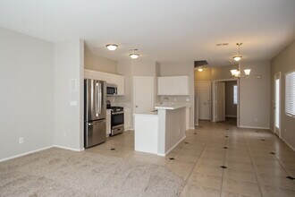 5912 Crumbling Ridge St in Henderson, NV - Building Photo - Building Photo