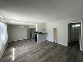 503 N Bandini St, Unit 2 in San Pedro, CA - Building Photo - Building Photo