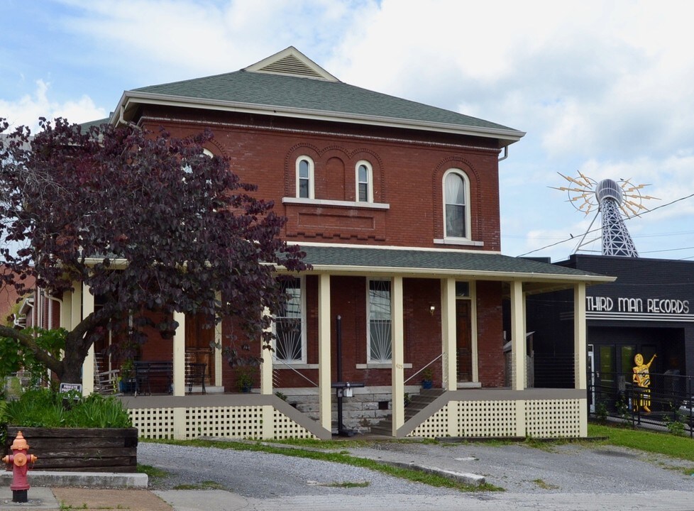 625 7th Ave S, Unit C3 in Nashville, TN - Foto de edificio