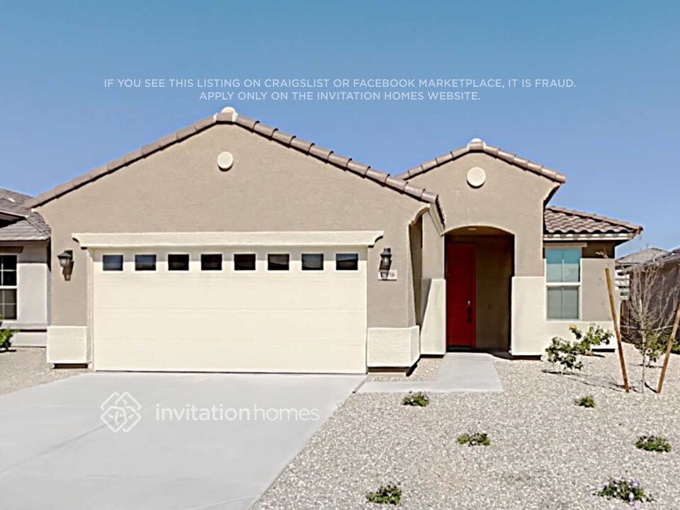 17956 W Jessie Ln in Surprise, AZ - Building Photo