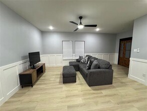 401 E Walnut St in Hillsboro, TX - Building Photo - Building Photo