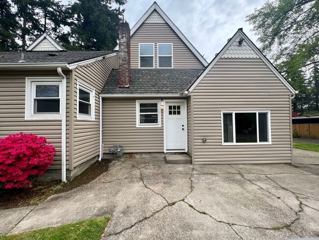 property at 2500 SE Tarbell Ave