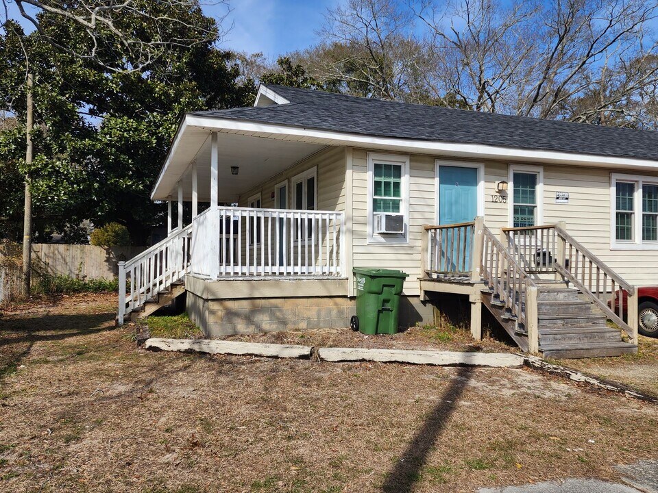 1205 Wright St in Wilmington, NC - Building Photo