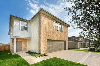 507 Halifax Ct in Montgomery, TX - Building Photo - Building Photo