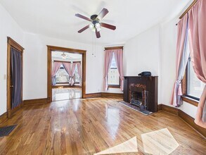 7338 S Stewart Ave, Unit Unit 2 in Chicago, IL - Foto de edificio - Building Photo